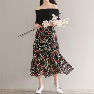Set: Off-shoulder Top + Chiffon Midi Dress