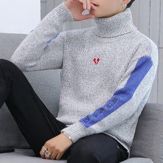 Heart Appliqued Turtleneck Two-tone Sweater