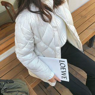Buttoned Quilted Collarless Jacket