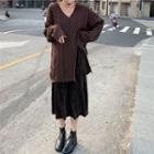 V-neck Slit Cable Knit Sweater / Plain Midi Skirt