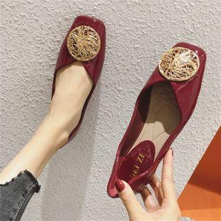 Square-toe Metal Disc Flats