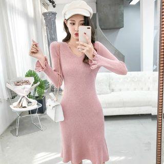 Long-sleeve V-neck Mermaid Sheath Knit Dress