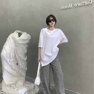 Elbow-sleeve Plain T-shirt / Lettering Pants