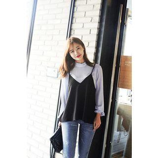 V-neck Spaghetti-strap Top