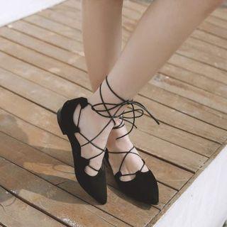 Pointy-toe Tie-up Flats