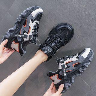 Lettering Strap Panel Lace-up Athletic Sneakers