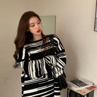 Striped Long-sleeve Loose-fit Knit Top Black & White - One Size