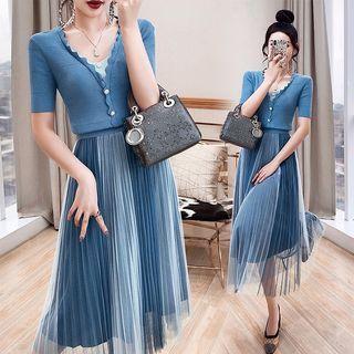 Set: Short-sleeve V-neck Knit Top + Accordion Pleat Mesh Midi A-line Skirt