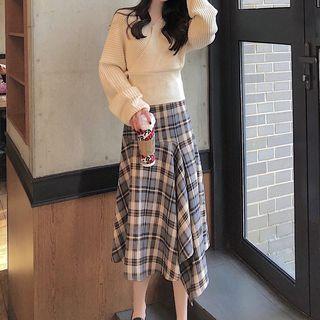 V-neck Ribbed Sweater / Asymmetric Plaid Midi A-line Skirt