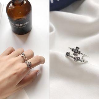 Layered Cross Ring K399 - Silver - One Size