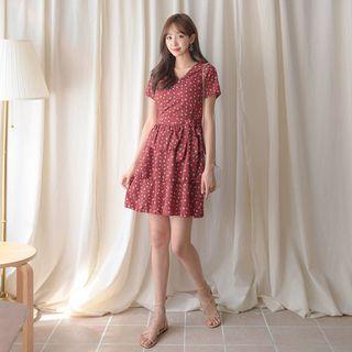 Short-sleeve Tiered Floral Minidress