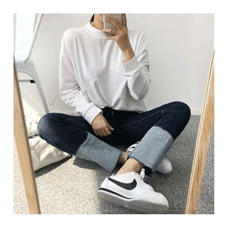 Long-sleeve Colored Dip-back T-shirt
