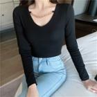 Long-sleeve Chain-accent Crop Top Black - One Size