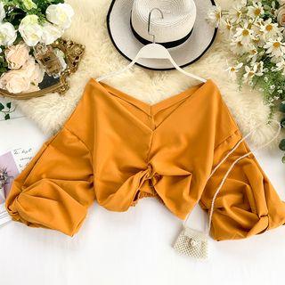 3/4-sleeve Knotted Cropped Top