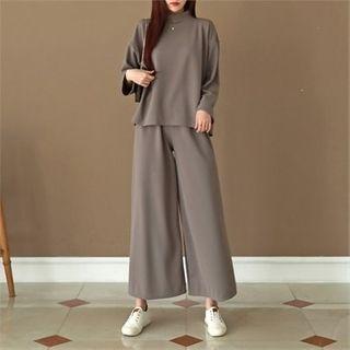 Mockneck Top & Wide-leg Pants Set