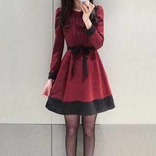 Long-sleeved Tie-sash Dress