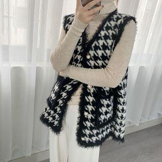 Fray Hem Houndstooth Sweater Vest