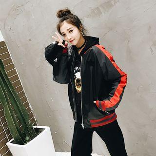Stripe-detail Applique Quilted Jacket