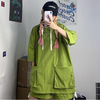 Front Pocket Hooded Top / Side Pocket Straight-cut Shorts