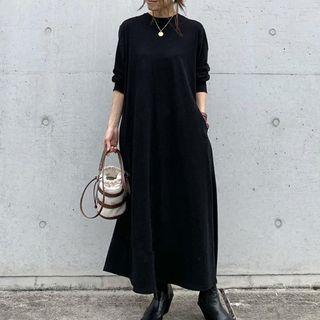 Long-sleeve Two-tone Panel Maxi A-line Dress Black - One Size