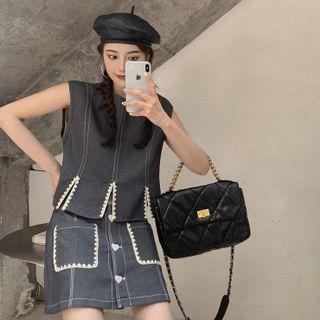 Sleeveless Two-tone Top / Heart Buttons Skirt