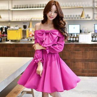 Off-shoulder Bow-accent Chiffon Dress