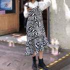 Puff-sleeve Shirt / Zebra Print Overall Dress