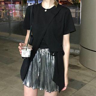 Set: Plain Asymmetric Hem Short Sleeve T-shirt + Pleated Wide Leg Shorts