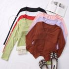 V-neck Slim-fit Crop T-shirt In 7 Colors