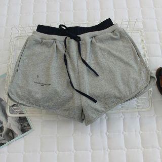 Drawstring-waist Two-tone Wide-leg Shorts