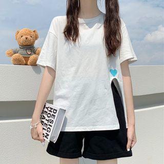 Heart Embroidered Slit T-shirt / Wide-leg Shorts