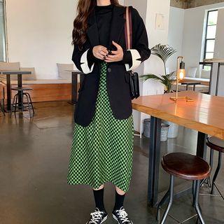 Single Breasted Blazer / Plaid Midi Skirt
