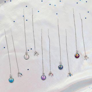 Non-matching Sequined Dangle Earring