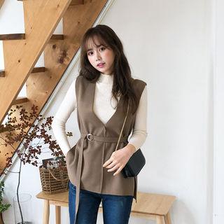 Set: Mock-neck Ribbed Top + Sleeveless Top With Belt