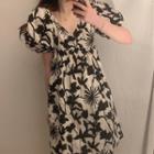 Short-sleeve Floral A-line Dress Black & White - One Size