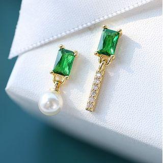 Non-matching Rhinestone Earring 1 Pair - Gold - One Size