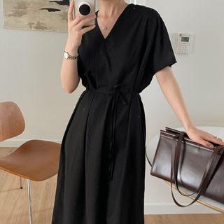 Short-sleeve V-neck Drawstring Pleated Dress