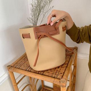 Contrast-panel Stitched Bucket Bag