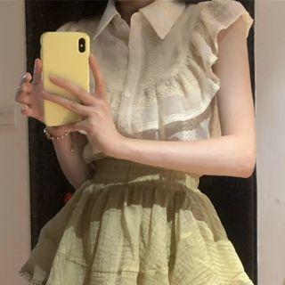 Short-sleeve Ruffled Blouse / A-line Layered Skirt