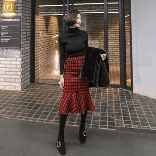Set: Turtle-neck Knit Top + Ruffle-hem Checked Midi Skirt