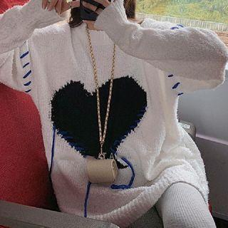 Round-neck Heart Knit Sweater