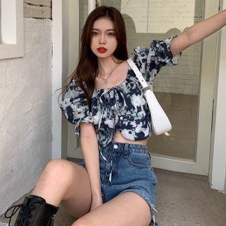 Short-sleeve Off-shoulder Print Cropped Top