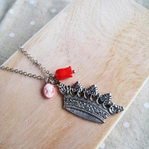 Vintage Silver Crown Necklace