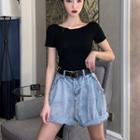 Short-sleeve Crisscross Back T-shirt / High-waist Denim Shorts