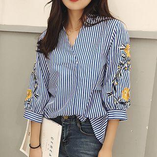 Flower Embroidered Split Neck 3/4 Sleeve Shirt