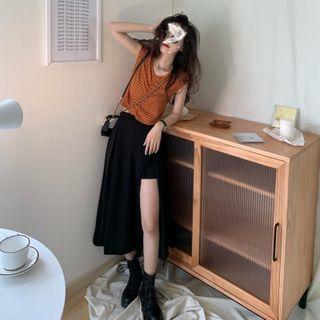 Cap-sleeve Striped Top / A-line Midi Skirt
