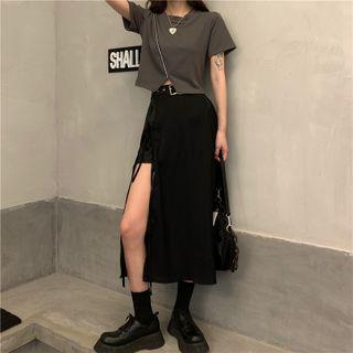 Short-sleeve T-shirt / Necklace / Midi A-line Skirt / Set