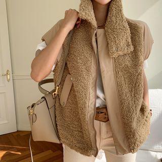 Dumble-panel Quilting Zip Vest