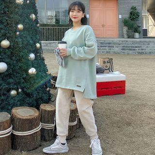 Plus Size Letter-patched Dip-back Pastel Pullover