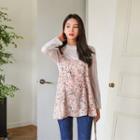 Set : Spaghetti-strap Floral Pattern Top + T-shirt